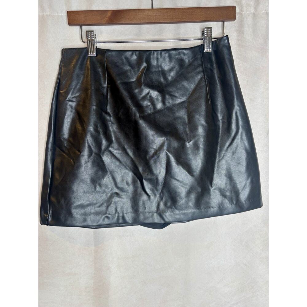 Abercrombie & Fitch Vegan Leather Skort Black High Rise Mini Skirt Shorts M